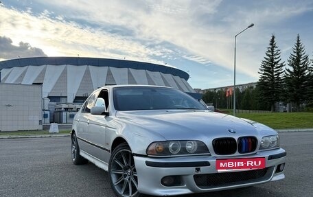 BMW 5 серия, 2002 год, 460 000 рублей, 1 фотография