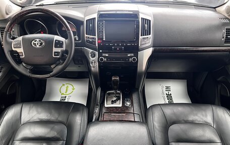 Toyota Land Cruiser 200, 2013 год, 3 245 000 рублей, 11 фотография