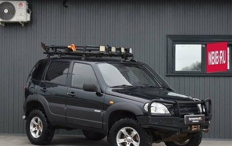 Chevrolet Niva I рестайлинг, 2009 год, 549 999 рублей, 3 фотография