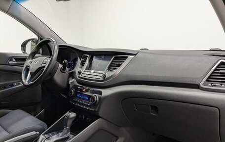 Hyundai Tucson III, 2018 год, 1 945 000 рублей, 13 фотография