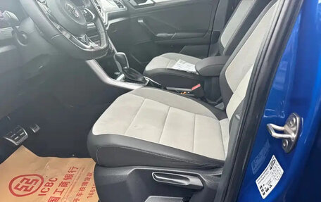 Volkswagen T-Roc I, 2021 год, 1 240 000 рублей, 7 фотография