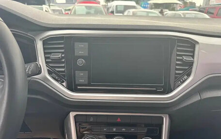Volkswagen T-Roc I, 2021 год, 1 240 000 рублей, 11 фотография