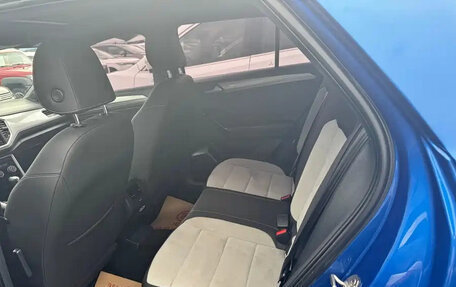 Volkswagen T-Roc I, 2021 год, 1 240 000 рублей, 14 фотография