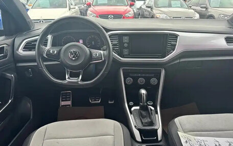 Volkswagen T-Roc I, 2021 год, 1 240 000 рублей, 16 фотография