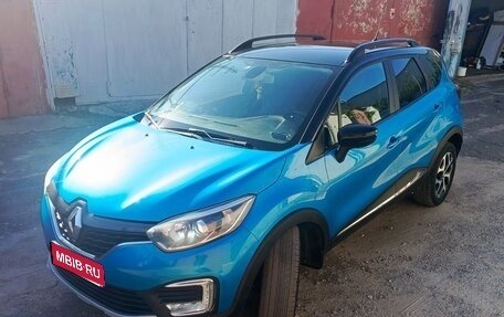 Renault Kaptur I рестайлинг, 2017 год, 1 590 000 рублей, 1 фотография
