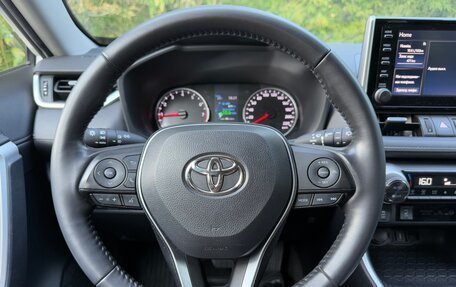 Toyota RAV4, 2021 год, 3 200 000 рублей, 12 фотография