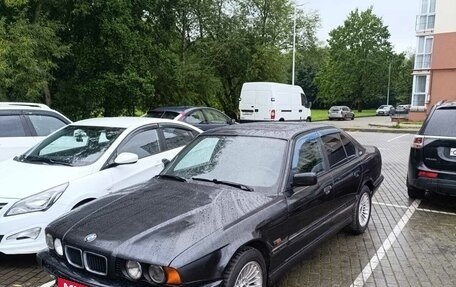 BMW 5 серия, 1993 год, 235 000 рублей, 1 фотография