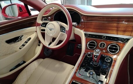 Bentley Continental GT III, 2019 год, 20 000 000 рублей, 4 фотография