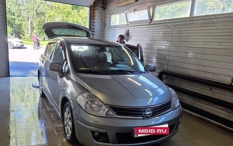 Nissan Tiida, 2010 год, 750 000 рублей, 9 фотография