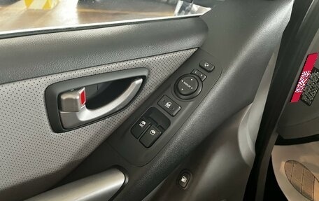 Hyundai Grand Starex Grand Starex I рестайлинг 2, 2019 год, 4 199 000 рублей, 8 фотография