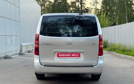 Hyundai Grand Starex Grand Starex I рестайлинг 2, 2008 год, 785 000 рублей, 4 фотография