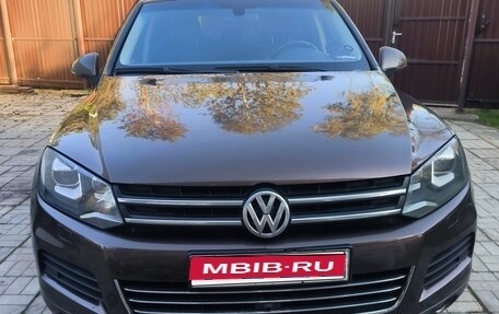 Volkswagen Touareg III, 2012 год, 1 950 000 рублей, 1 фотография