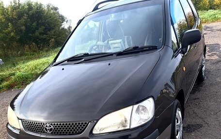 Toyota Corolla Spacio II, 1997 год, 380 000 рублей, 1 фотография