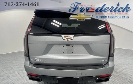 Cadillac Escalade V, 2022 год, 9 890 247 рублей, 7 фотография