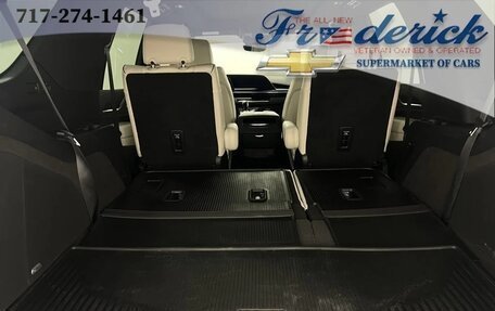 Cadillac Escalade V, 2022 год, 9 890 247 рублей, 12 фотография