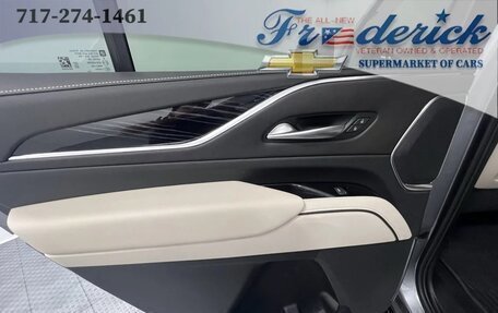 Cadillac Escalade V, 2022 год, 9 890 247 рублей, 17 фотография