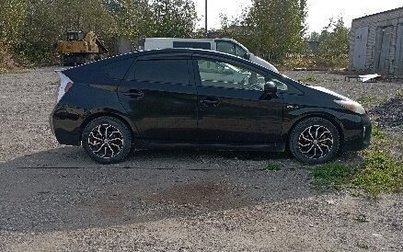 Toyota Prius, 2012 год, 1 300 000 рублей, 1 фотография