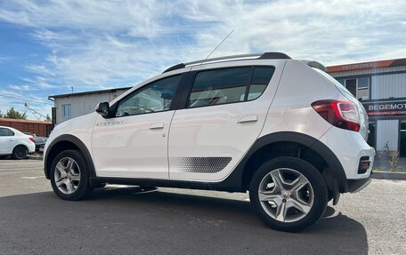 Renault Sandero II рестайлинг, 2018 год, 870 000 рублей, 2 фотография