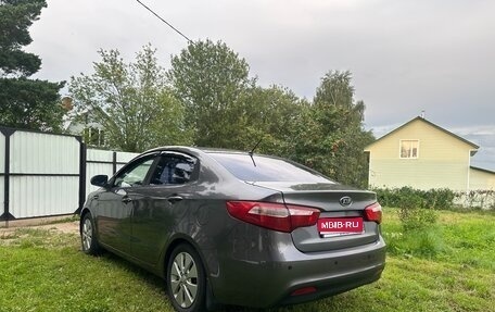 KIA Rio III рестайлинг, 2011 год, 700 000 рублей, 1 фотография