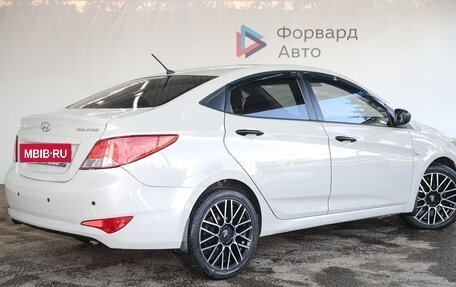 Hyundai Solaris II рестайлинг, 2015 год, 970 000 рублей, 3 фотография