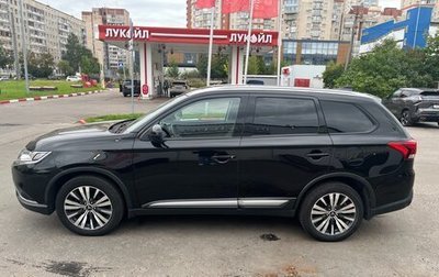 Mitsubishi Outlander III рестайлинг 3, 2019 год, 2 150 000 рублей, 1 фотография