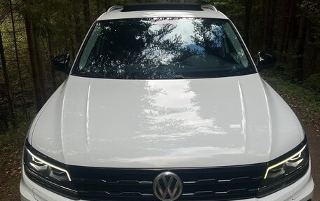 Volkswagen Tiguan II, 2018 год, 2 990 000 рублей, 8 фотография