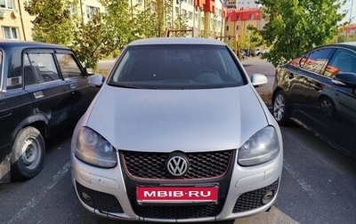 Volkswagen Golf V, 2005 год, 450 000 рублей, 1 фотография
