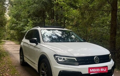 Volkswagen Tiguan II, 2018 год, 2 990 000 рублей, 10 фотография