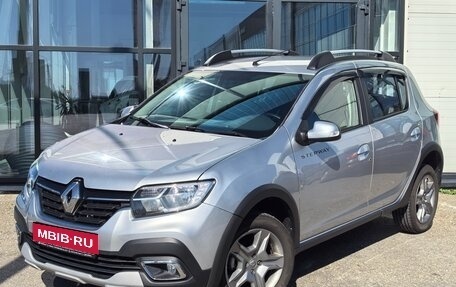 Renault Sandero II рестайлинг, 2022 год, 1 325 000 рублей, 1 фотография