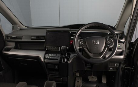 Honda Stepwgn IV, 2021 год, 2 950 000 рублей, 6 фотография