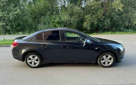 Chevrolet Cruze II, 2011 год, 450 000 рублей, 2 фотография