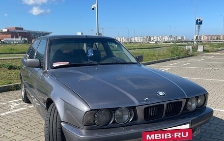 BMW 5 серия, 1990 год, 600 000 рублей, 2 фотография