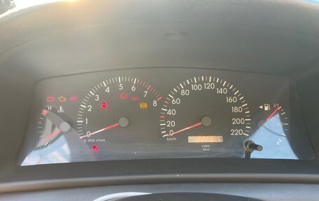 Toyota Corolla, 2004 год, 450 000 рублей, 3 фотография