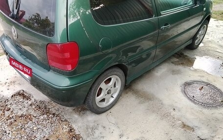 Volkswagen Polo III рестайлинг, 2000 год, 300 000 рублей, 2 фотография