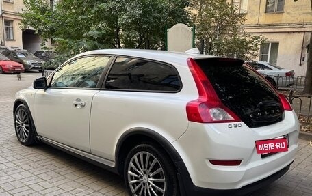 Volvo C30 I рестайлинг, 2010 год, 850 000 рублей, 7 фотография