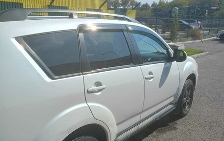 Mitsubishi Outlander III рестайлинг 3, 2011 год, 1 200 000 рублей, 5 фотография