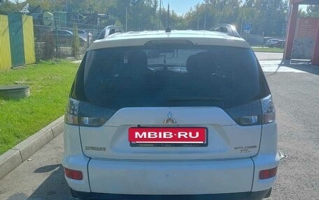 Mitsubishi Outlander III рестайлинг 3, 2011 год, 1 200 000 рублей, 6 фотография