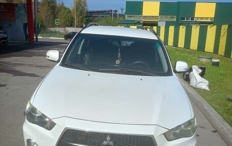 Mitsubishi Outlander III рестайлинг 3, 2011 год, 1 200 000 рублей, 3 фотография