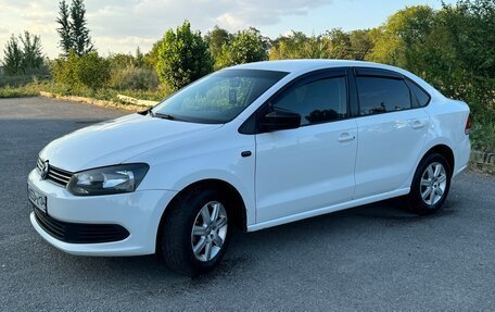 Volkswagen Polo VI (EU Market), 2013 год, 669 999 рублей, 3 фотография