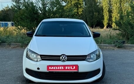 Volkswagen Polo VI (EU Market), 2013 год, 669 999 рублей, 2 фотография