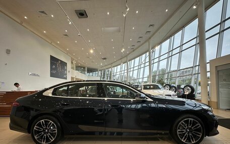 BMW 5 серия, 2025 год, 8 800 000 рублей, 3 фотография