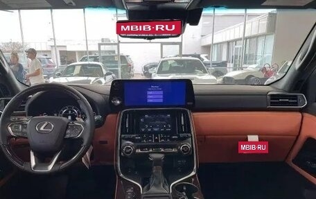 Lexus LX, 2024 год, 20 000 000 рублей, 14 фотография