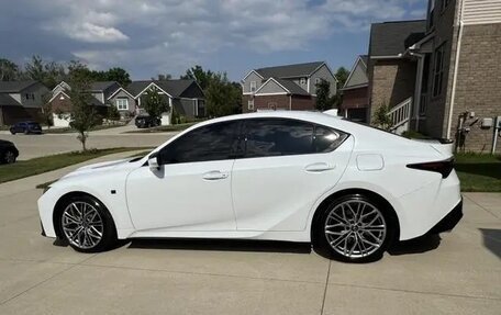 Lexus IS III, 2022 год, 9 600 000 рублей, 5 фотография