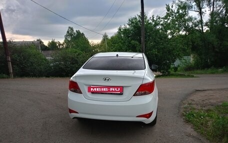 Hyundai Solaris II рестайлинг, 2015 год, 450 000 рублей, 4 фотография