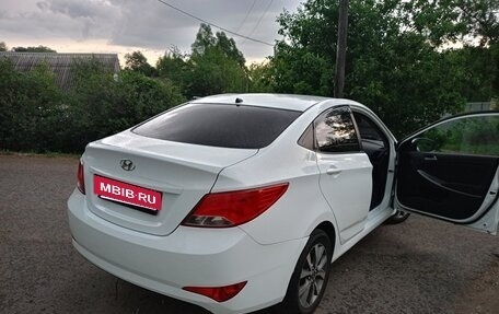 Hyundai Solaris II рестайлинг, 2015 год, 450 000 рублей, 6 фотография