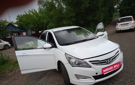 Hyundai Solaris II рестайлинг, 2015 год, 450 000 рублей, 7 фотография