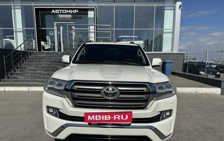 Toyota Land Cruiser 200, 2015 год, 5 300 000 рублей, 2 фотография