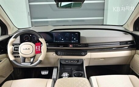 KIA Carnival, 2022 год, 3 400 000 рублей, 6 фотография