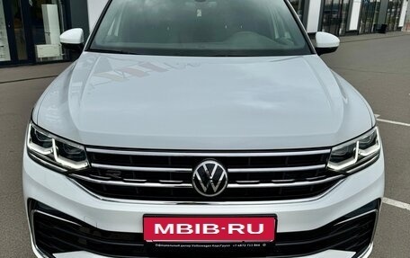 Volkswagen Tiguan II, 2021 год, 4 200 000 рублей, 4 фотография