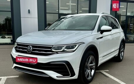 Volkswagen Tiguan II, 2021 год, 4 200 000 рублей, 6 фотография